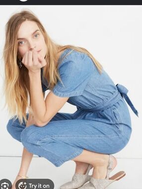 Madewell Denim Puff-Sleeve Tapered Jumpsuit Romper Jean Size P2